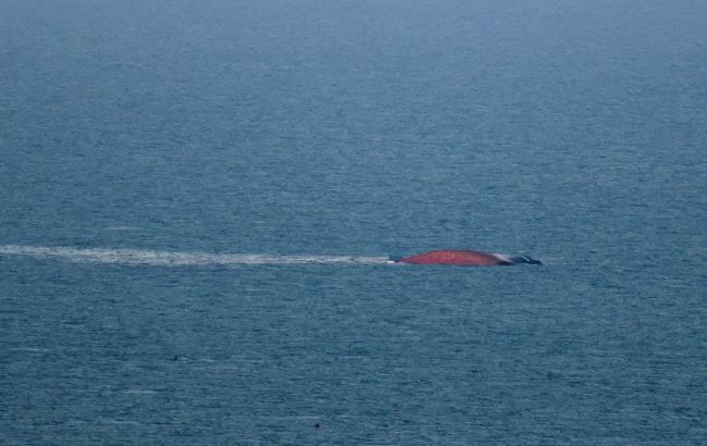 Чи безпечно купатися в Одесі після затоплення судна GOLDEN LEO: що говорять в ОВА