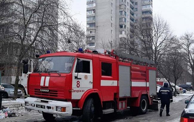 В Запорожье в многоэтажке вспыхнул пожар: погибли пенсионеры (фото)