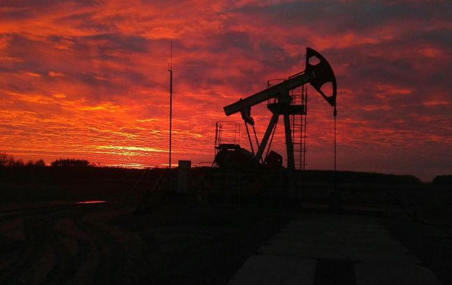 На нефтескважине в России утекло около 10 тонн топлива