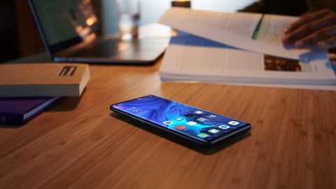 OPPO представила в Украине два новых смартфона в линейке Reno