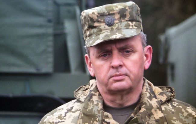 По стандартам НАТО подготовлены 4 батальона ВСУ, - Муженко
