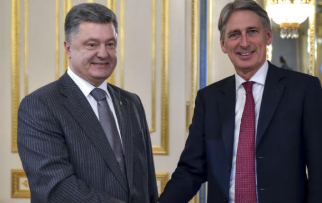 Порошенко закликав Великобританію ратифікувати УА України з ЄС