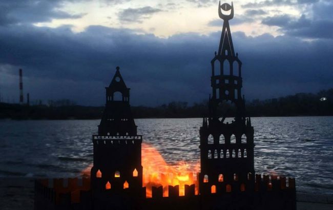 В Facebook продают портативные мангалы с горящим Кремлем