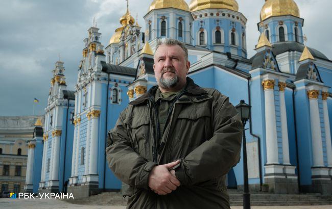 Капеллан Константин Холодов: Наша церковь разрешает защищать с оружием в руках
