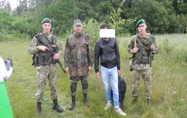 В Луганской и Львовской областях пограничники обнаружили 3 сирийцев