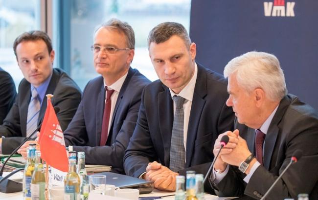 Кличко обговорив з німецькими міністрами алгоритм добудови Подільсько-Воскресенського мосту