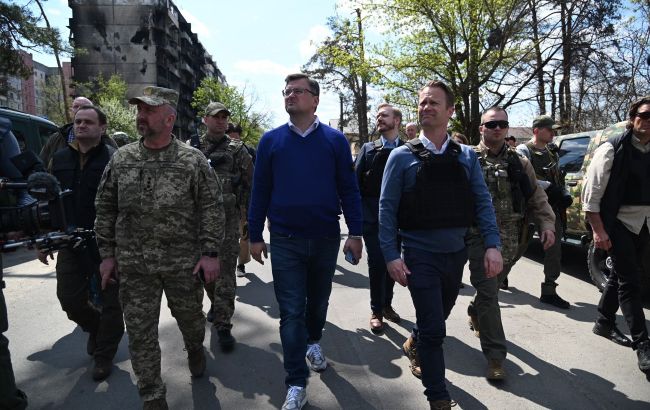 Глава МИД Дании прибыл с визитом в Украину. И отправился в Ирпень