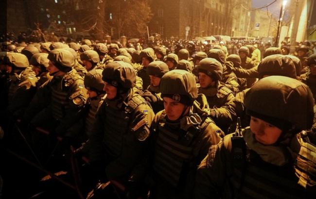 Более 2500 нацгвардейцев продолжают следить за порядком в центре Киева
