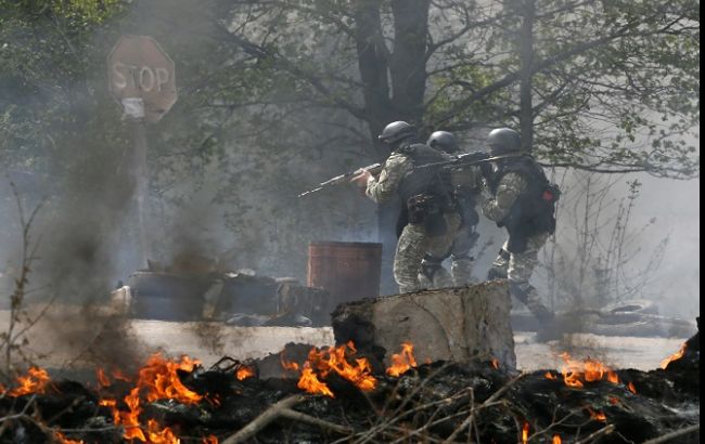 Штаб АТО: бойовики продовжують обстрілювати позиції ВСУ на Донбасі
