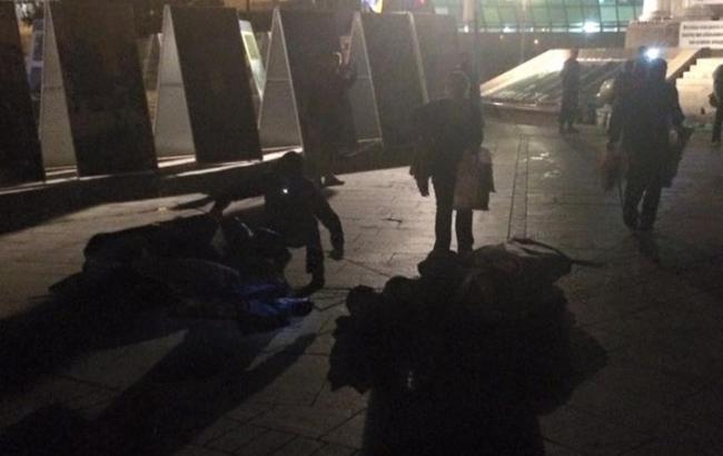 В снесенных палатках на Майдане найдены алкоголь и шприц, - МВД