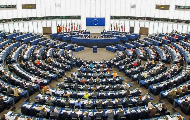 Во время дебатов в Европарламенте большинство депутатов выступили за безвиз для Украины
