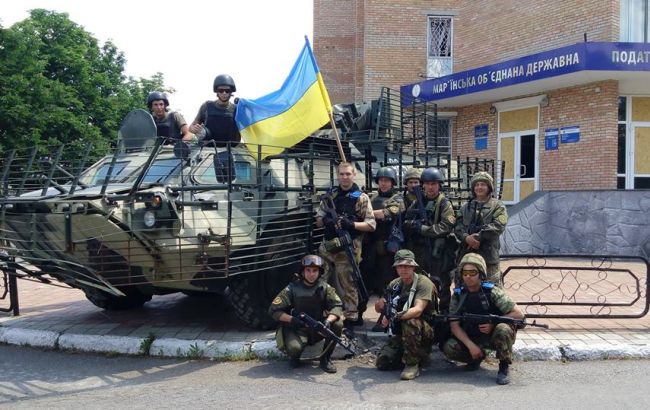 Опубліковані фото Мар'їнки після переходу під контроль сил АТО