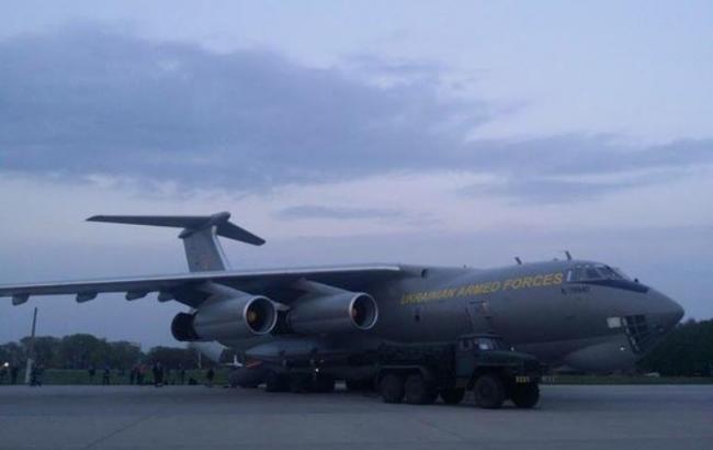 Самолет для эвакуации украинцев из Непала готовится к вылету из Дели
