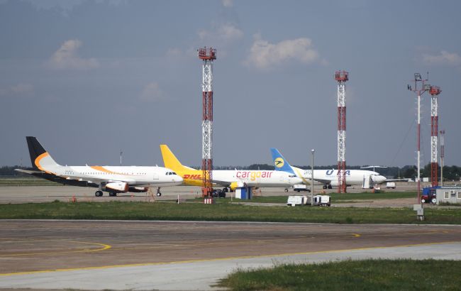 В аэропорту "Борисполь" украинцам не дали улететь в ОАЭ: детали скандала