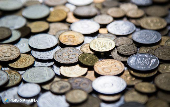 Українцю в супермаркеті дали на здачу рідкісну монету, яка коштує майже 1000 грн (фото)