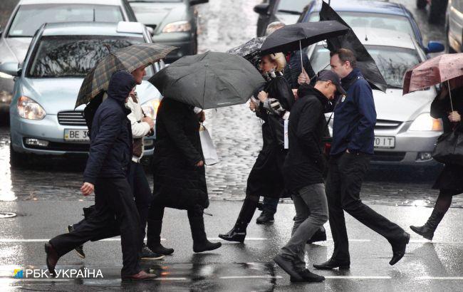 Погода в Украине продолжает ухудшаться: синоптики дали прогноз на завтра