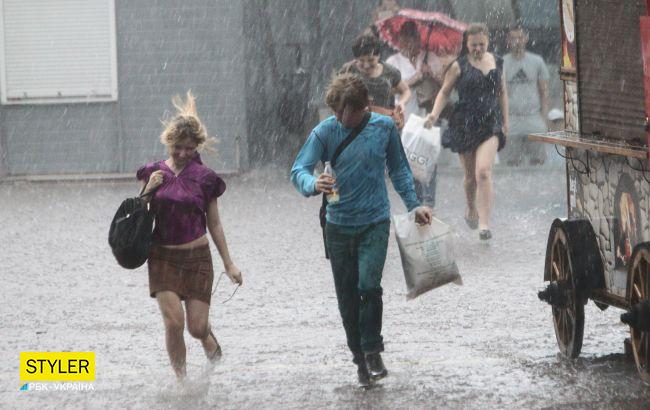 Сильно похолодає і пройдуть грози: яким регіонам України не пощастить з погодою