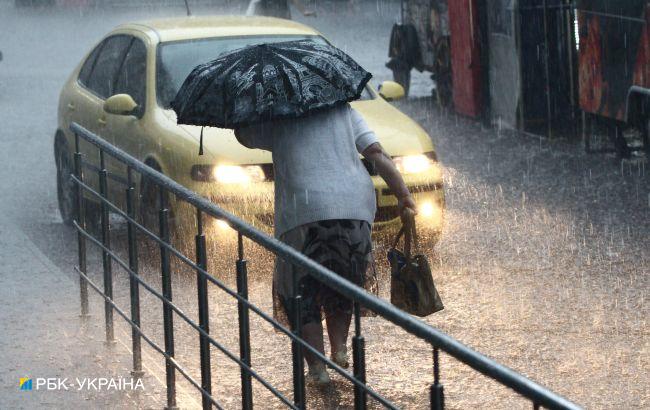 Грозові дощі по всій Україні: прогноз погоди на сьогодні