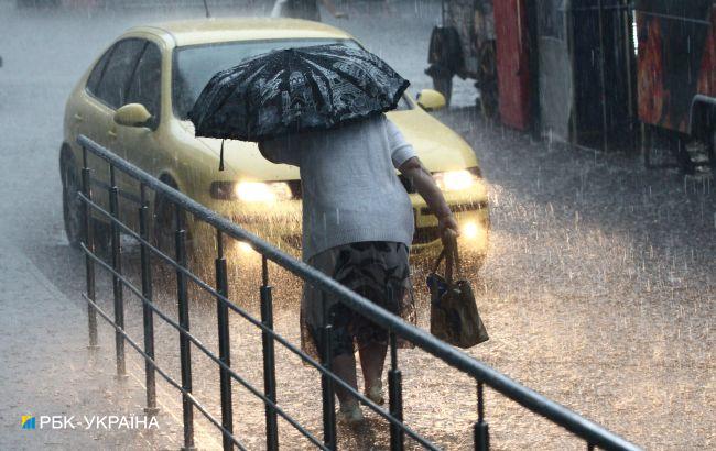 Київ знову накрила сильна злива (відео)