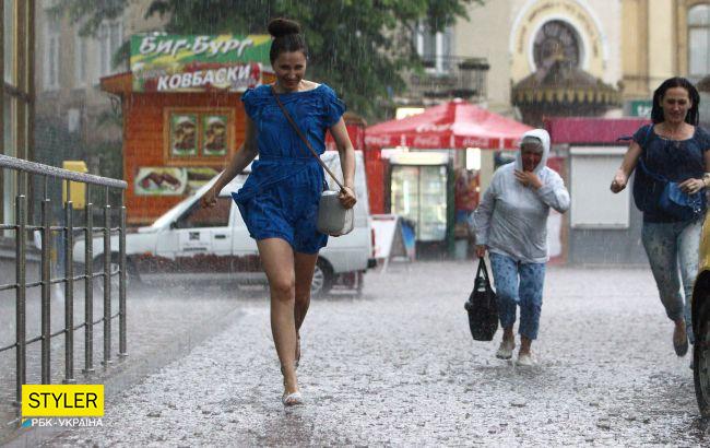 Погода в Украине: синоптики рассказали, где жару разбавят дожди