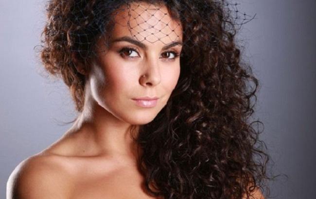 Настя Каменских с трудом передвигается и сильно травмировала руку