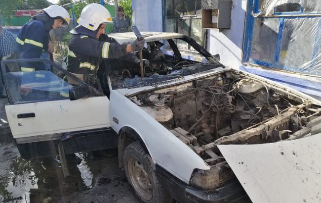 Семья чуть не потеряла ребенка: под Николаевом 3-летняя девочка сожгла автомобиль