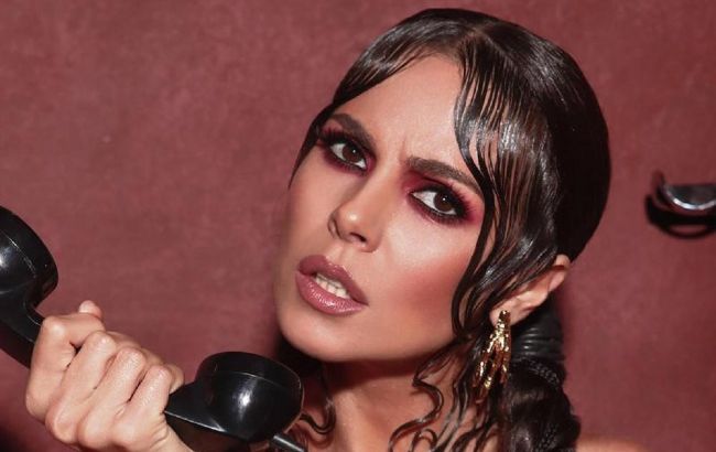 Настя Каменських випустила яскравий кліп A Huevo: мікс української та мексиканської культур