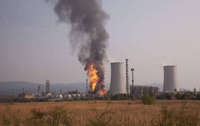 Взрыв на химзаводе в Чехии: объявлен повышенный уровень тревоги