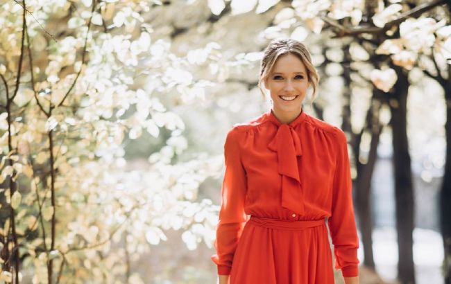 Глаза светятся: именинница Катя Осадчая похвасталась роскошным букетом от мужа