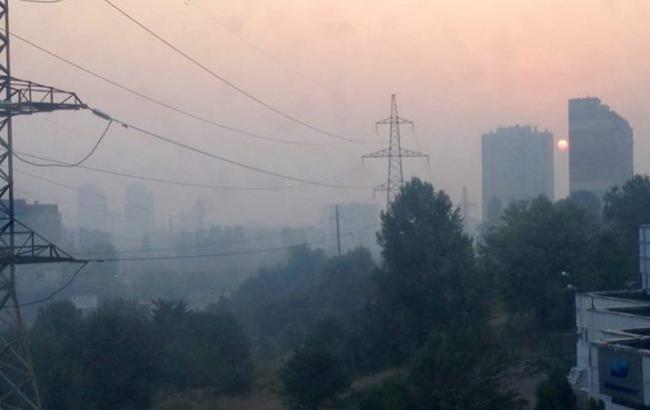 Туманные перспективы: соцсети обсуждают задымление в Киеве