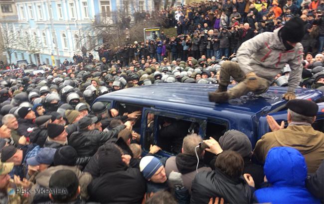 У ході звільнення Саакашвілі поліція затримала 9 активістів