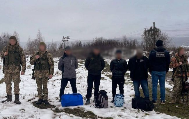 Прикордонники затримали ще чотирьох ухилянтів, один із них зі "стажем"
