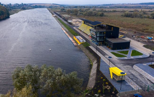 Тернопіль отримав новітній комплекс для занять водним спортом: ефектні фото