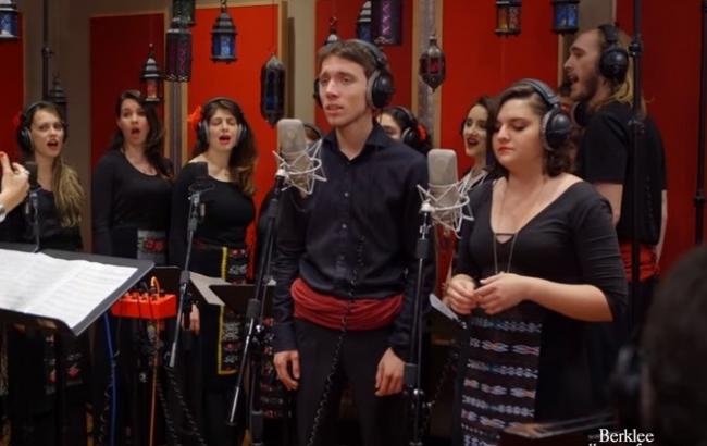 "Ніч яка місячна": американські студенти виконали українські пісні