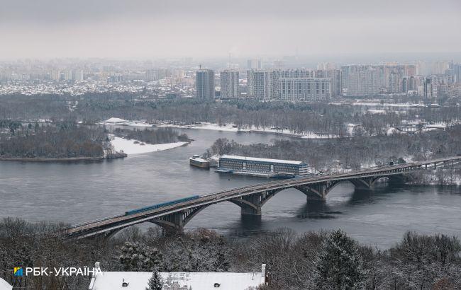 Невеликий дощ на заході й півночі. Попереджають про туман: погода на завтра