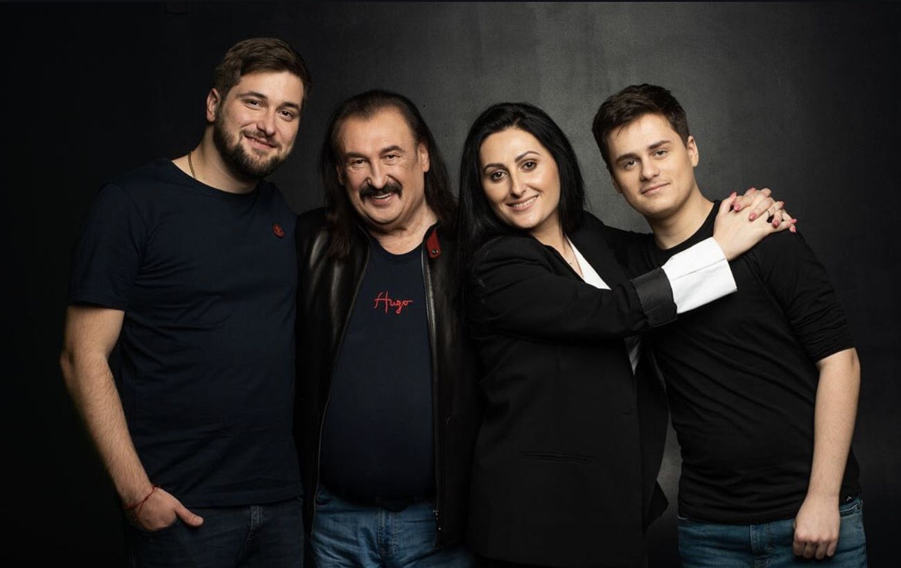 Діти Степана Гіги: чим займаються і як виглядають син та донька співака