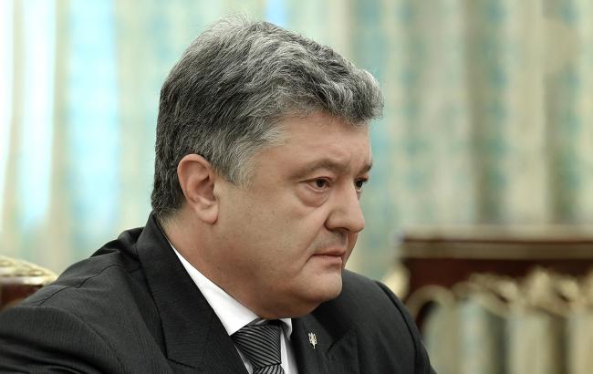 Порошенко призывает РФ освободить украинских политзаключенных