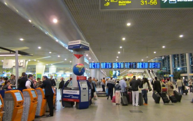 Втрати аеропортів РФ від закриття авіасполучення з Україною, Єгиптом і Туреччиною склали 6 млрд рублів