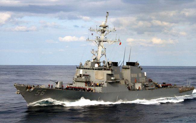 Столкновение эсминца США и торгового судна: эвакуированы 4 пострадавших