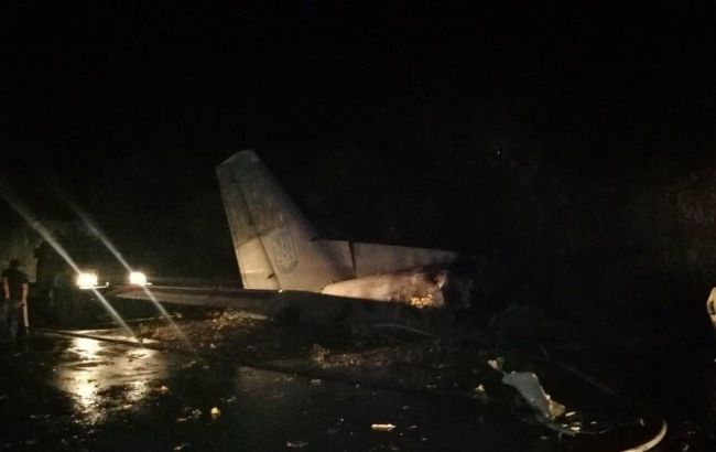 Порошенко закликав провести об'єктивне розслідування причин авіакатастрофи в Чугуєві