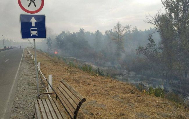 КПВВ "Станица Луганская" приостановил работу из-за пожаров