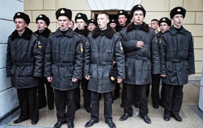 Бывший нахимовец научил иностранных курсантов лозунгу "Слава Украине!"