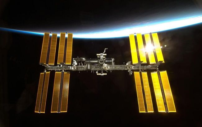 МКС теряет воздух из-за российского модуля: NASA назвала проблему критической