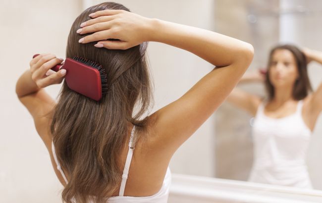 Как подручными средствами избавиться от седины и остановить выпадение волос