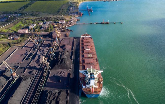 Порт "Южный" заключил новый контракт на перевалку руды: ГОКи заплатят на треть больше