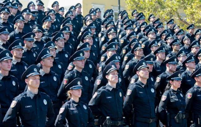 На погонах украинских полицейских появились новые знаки отличия