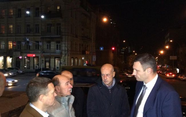 У Кличко установили новое LED-освещение по ул. Саксаганского в Киеве
