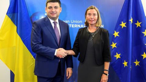 Гройсман закликав Єврокомісію застосувати до "Північного потоку-2" Третій енергопакет ЄС