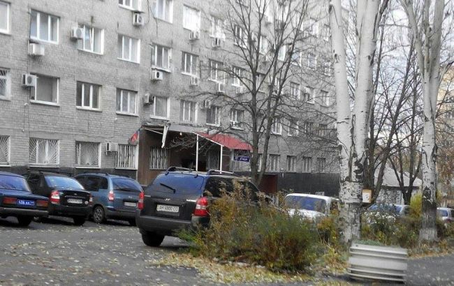В Донецке неизвестные обстреляли здание Ворошиловского РОВД
