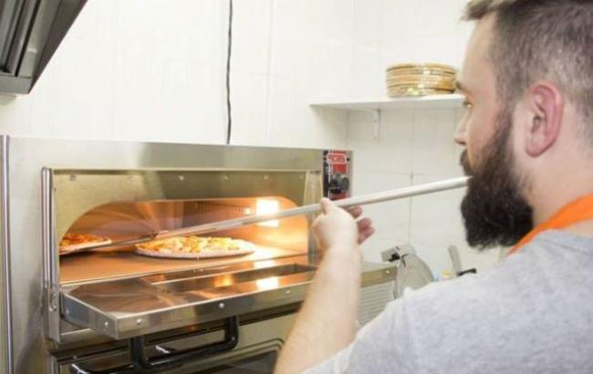 В Киеве появится пиццерия, где будут готовить участники АТО